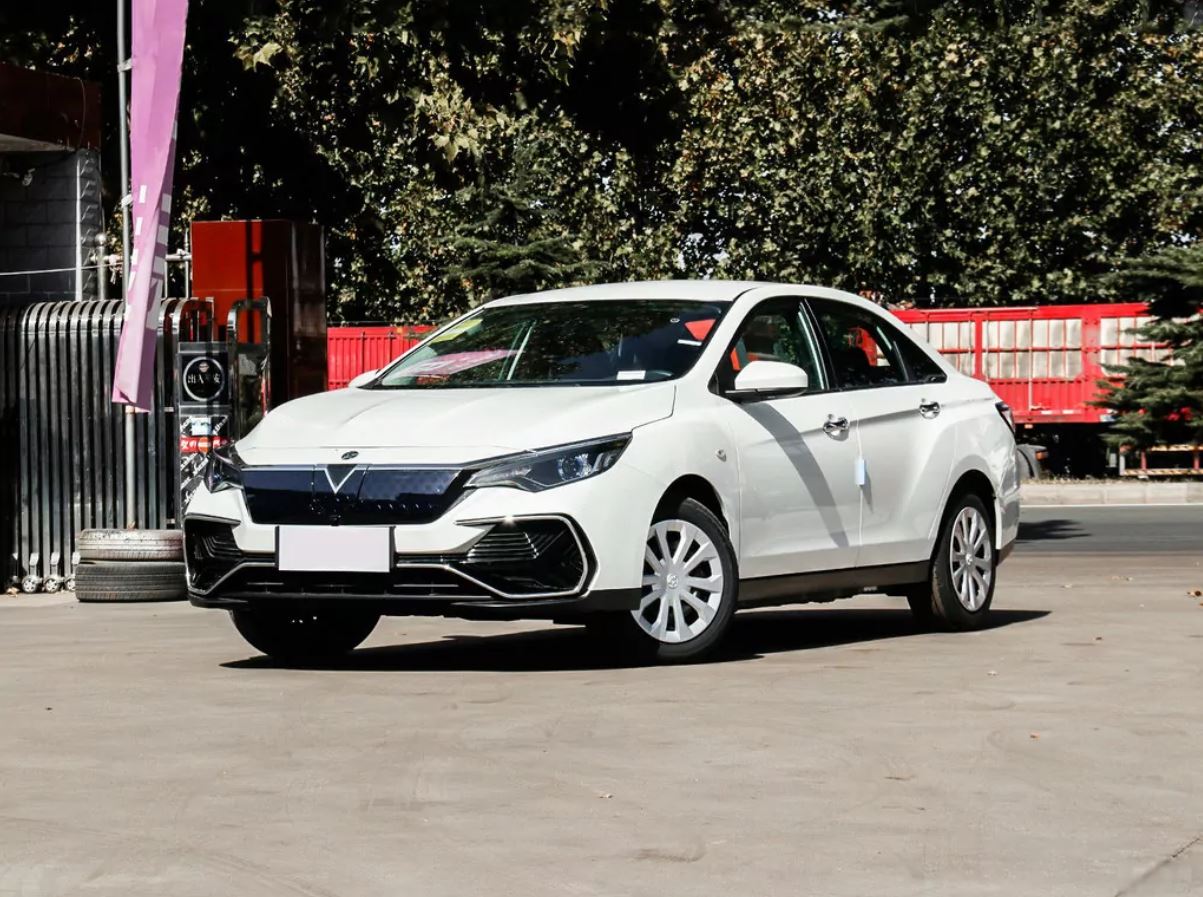 Dongfeng D60EV. Экстерьер